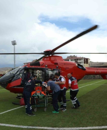 Ambulans Helikopter, Kalp Krizi Geçiren Hastayı Kurtardı
