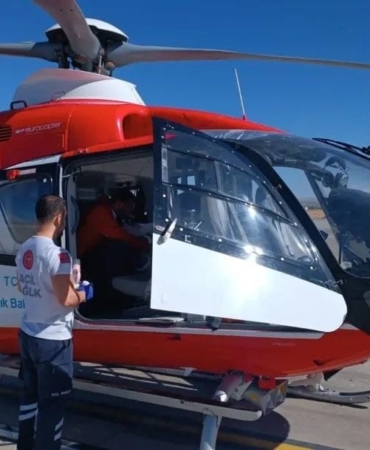 34 Günlük Bebek Uçak Ambulansla İstanbul’a Sevk Edildi