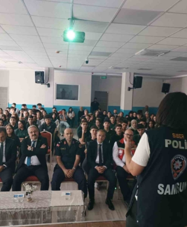 Çarşamba’da Öğrencilere Bağımlılık Semineri