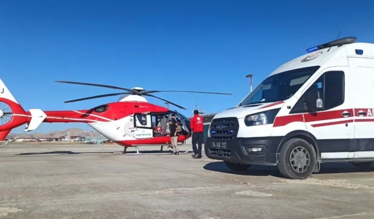 Kalp Hastası Bebek, Uçakla İstanbul’a Sevk Edildi