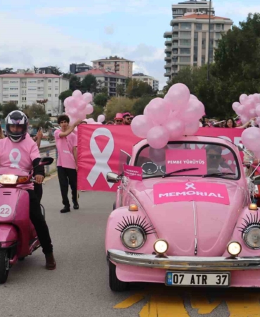 Pembe Yürüyüş ile Meme Kanseri Farkındalığı