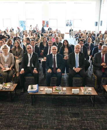 Manisa’da Bağımlılık Psikiyatrisi Sempozyumu Yapıldı