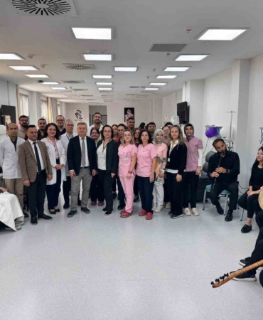 Sanatla Umuda Dokunuş: Hastalara Moral Dolu Anlar