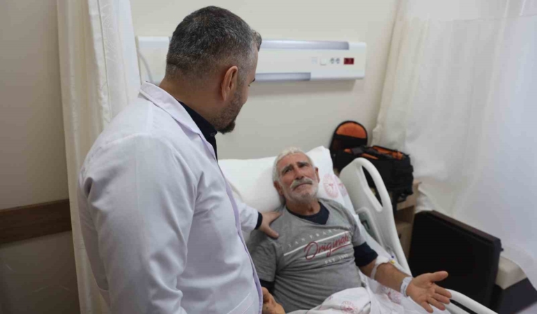Kamyondan Düşen Adam 2 Saatte Sağlığına Kavuştu!