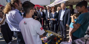 Seçer: Geleceğimiz Bilimde ve Sanatta!