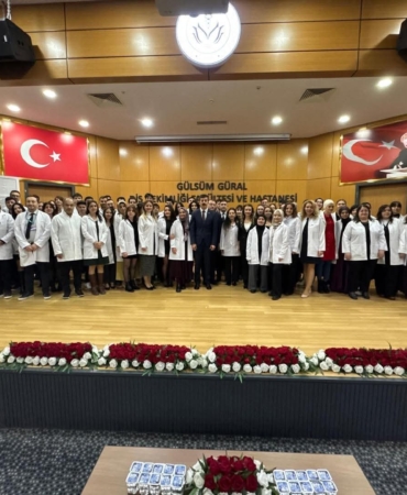 KSBÜ’de Diş Hekimliği Adaylarına Beyaz Önlük