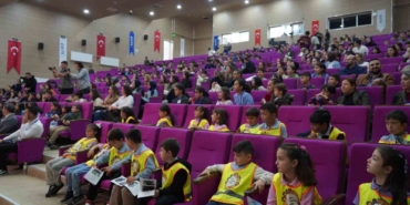 BARÜ’de Geleceğin Bilim Adamları Projelerini Sergiledi