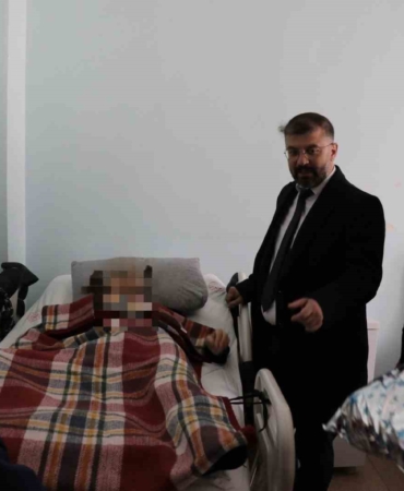 Lösemi Hastalarına Bayburt’ta Moral Ziyareti