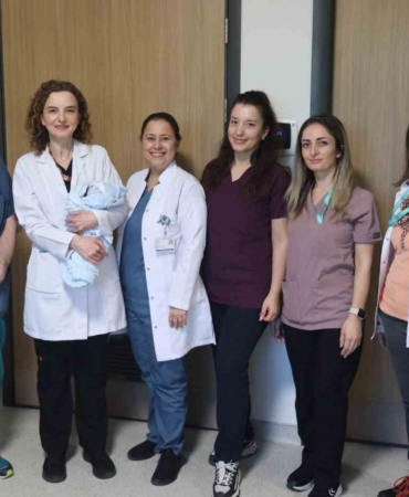 İlk Bebek, Tüp Bebek Merkezi’nde Dünyaya Geldi!