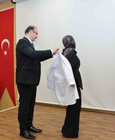 Geleceğin Diş Hekimleri Beyaz Önlüklerini Giydi