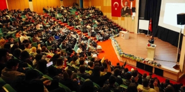 ADÜ’de Yoğun Katılımlı Yapay Zeka Eğitimi!