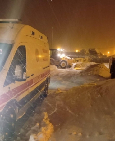 Van’da Kar Fırtınası: Ekipler Mahsur Kaldı!