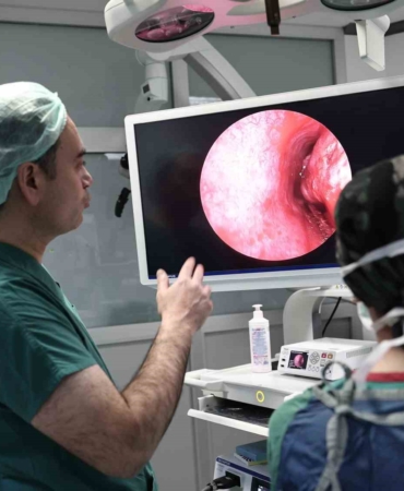 ERÜ KBB Kliniği’ne Yeni Nesil Endoskopi Sistemi!