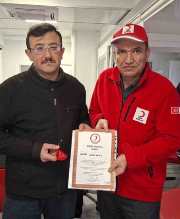 Arif Çalışkan, 15. Kan Bağışında Madalya Aldı!
