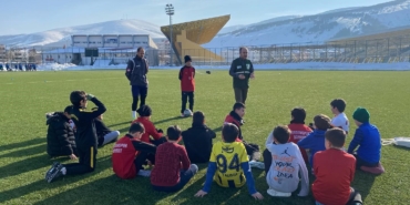 Bayburt’ta Minik Sporculara Sağlıklı Yaşam Eğitimi