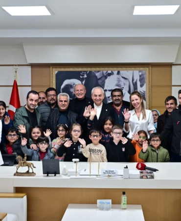 Kepez’de Öğrencilere Gözlük Desteği Sağlandı