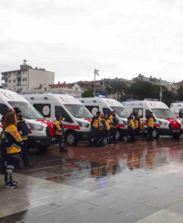 Manisa’ya 8 Yeni Ambulansla Acil Sağlık Gücü Artıyor