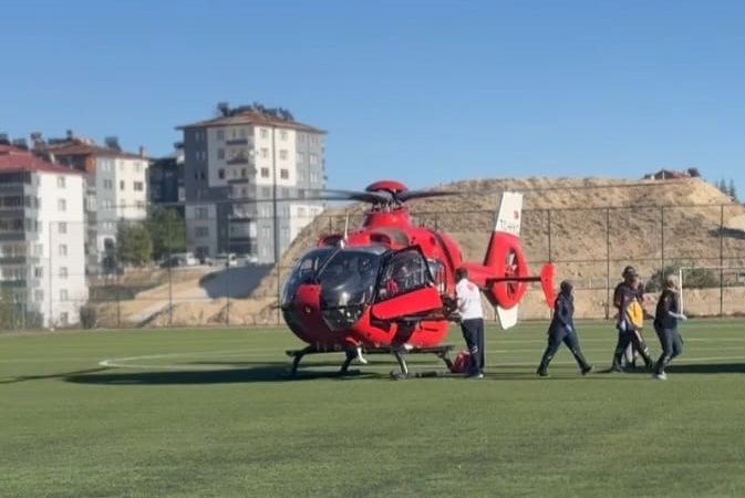 Ambulans Helikopter, Kalp Krizi Geçiren Hastaya Ulaştı