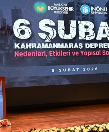 Depremin Yıl Dönümünde Bilimsel Panel Düzenlendi