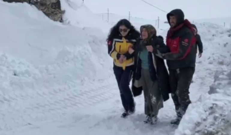 Kars’ta Kar Yağışı, Sağlık Ekiplerini Zora Soktu!
