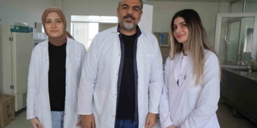 Mavi Kelebek Çiçeği: Doğal Renklendirici Adayı!