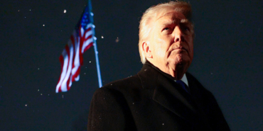 Trump’tan İran’a Silah Tedarikçilerine Sert Uyarı!