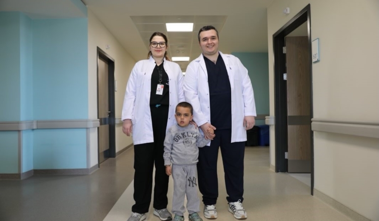 Küçük Hastaya Başarılı Epilepsi Ameliyatı!