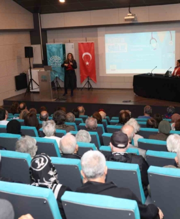 Parkinsonla Yaşamak: Farkındalık ve Tedavi Yöntemleri