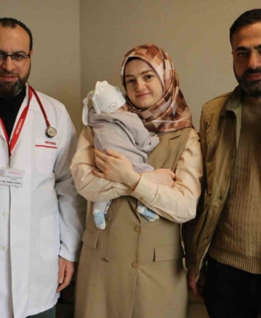 Nadir Hastalık: Yemek Borusu Kapalı Bebek Kurtarıldı!