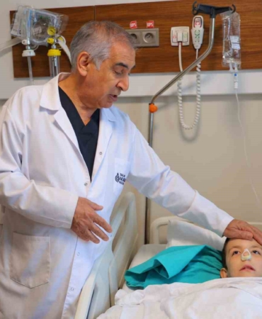 12 Yaşındaki Çocukta Dev Polip Ameliyatla Alındı