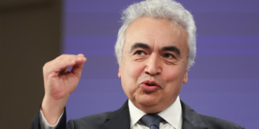 Hürmüz Boğazı Krizi: Küresel Ekonomi Tehlikede!
