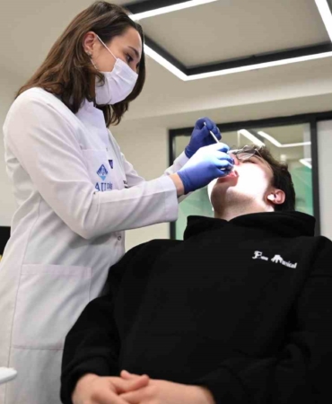 Diş Eti Hastalıkları Alzheimer Riskini Artırıyor!