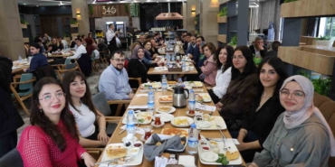 Eczacılar Sivas’ta 14 Mayıs’ı Kutladı!