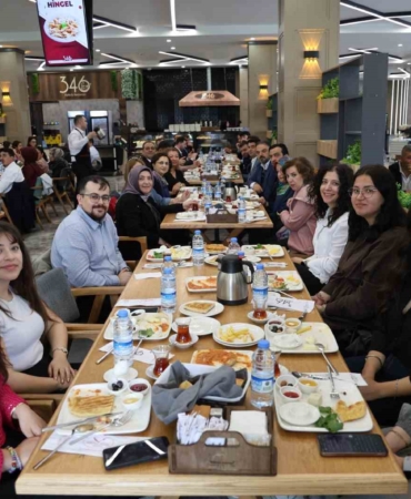 Eczacılar Sivas’ta 14 Mayıs’ı Kutladı!