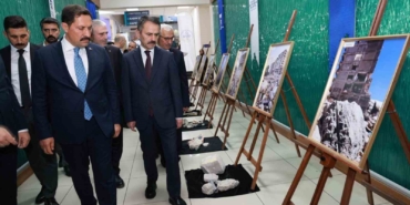 Sarsıldık Sarıldık: Depremde Dayanışma Anları