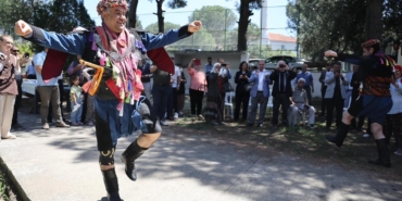 Yörük Etkinliğinde Efe Kıyafetiyle Zeybek Coşkusu