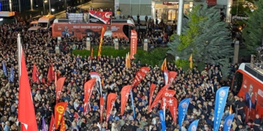 Özgür Özel: Sandık ve Kurultay İstiyoruz!