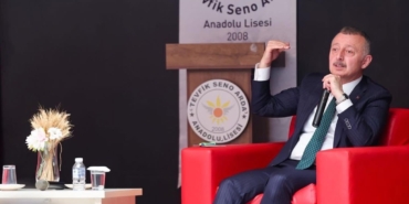 Başkan Büyükakın’dan Öğrencilere Gelecek Tavsiyeleri