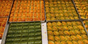 Bayrama sayılı günler kala baklava ve lokum satışları arttı