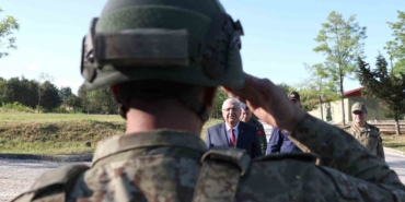 Bakan Güler, Edirne’de Mehmetçikle Bayramlaştı
