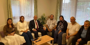 Başkan Akdeniz Şehit Ailelerini Bayramda Unutmadı