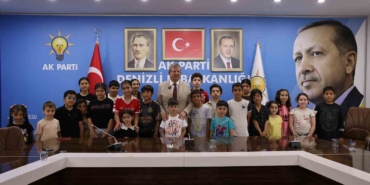 Çocuklarla Bayram Coşkusu AK Parti’de Yaşandı!