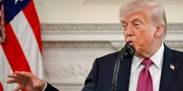 Trump ve Leyen’den Ticaret ve İran Üzerine Görüşme
