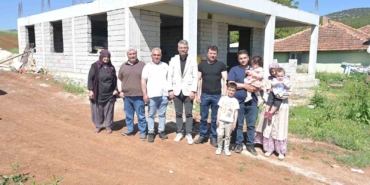 Isparta Belediyesi’nden Tezcan Ailesine Yeni Ev Desteği