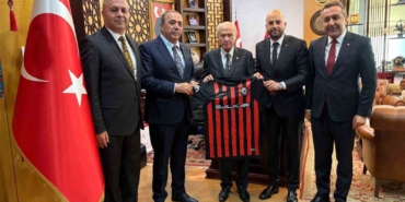 Bahçeli, Çorum FK’yı Süper Lig Zaferi İçin Tebrik Etti